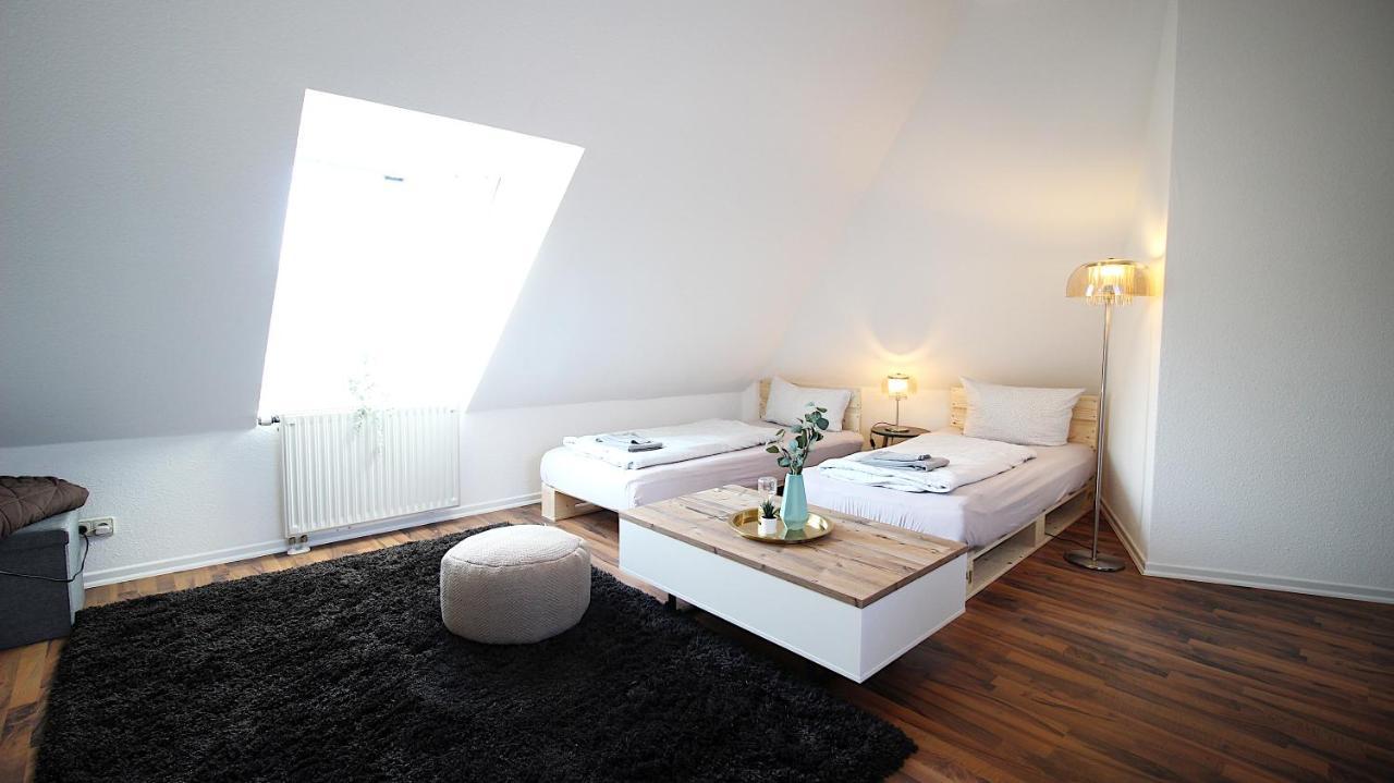 Zimmer In Innenstadtwohnung Homestay *