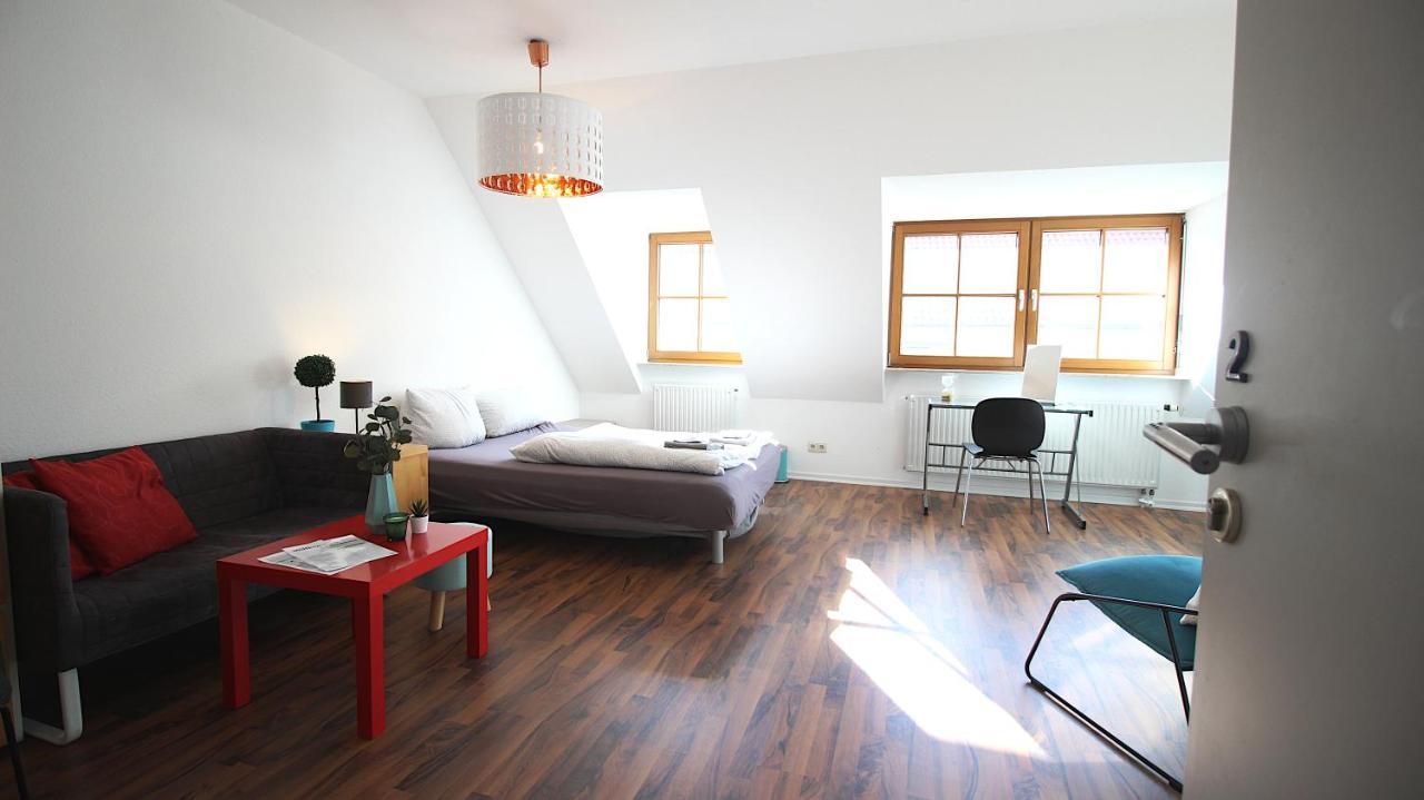 Zimmer In Innenstadtwohnung Homestay Wurzburg