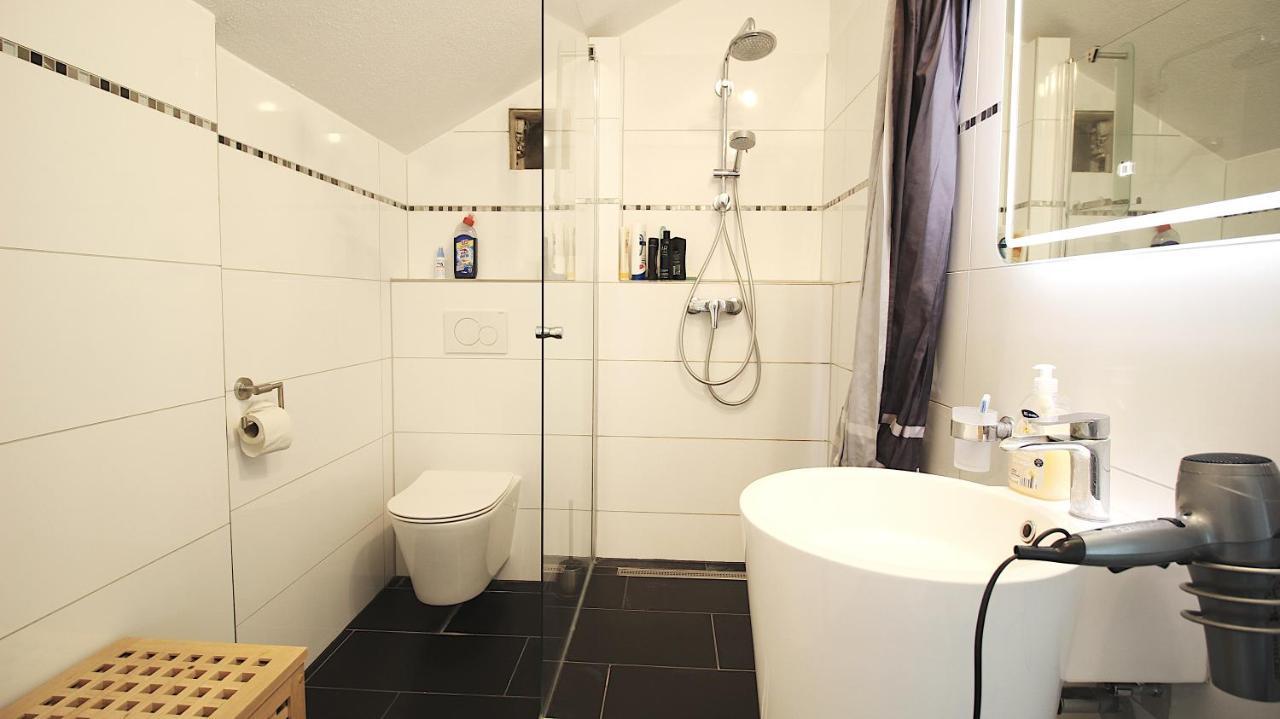 Zimmer In Innenstadtwohnung * Wurzburg