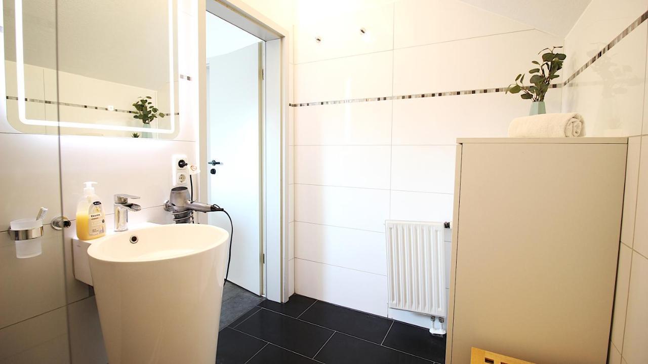 Zimmer In Innenstadtwohnung Homestay Wurzburg