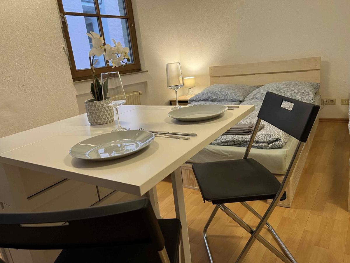 Homestay Zimmer In Innenstadtwohnung *