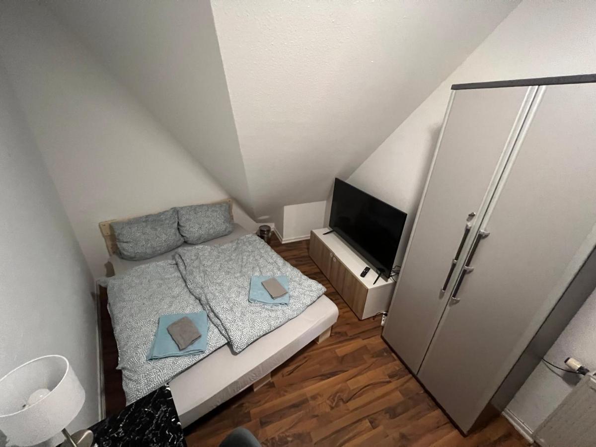 Zimmer In Innenstadtwohnung Homestay Wurzburg